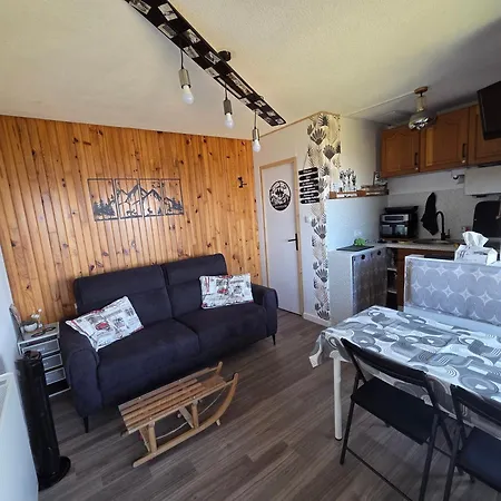 5 Personnes, Pied Des Pistes, Balcon, Vue Montagne