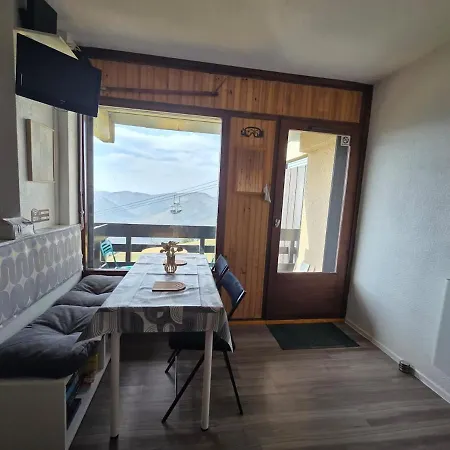5 Personnes, Pied Des Pistes, Balcon, Vue Montagne